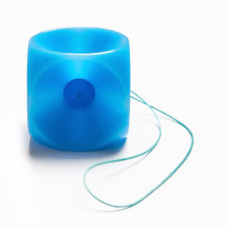 Pessaire cube non-perforé avec bouton